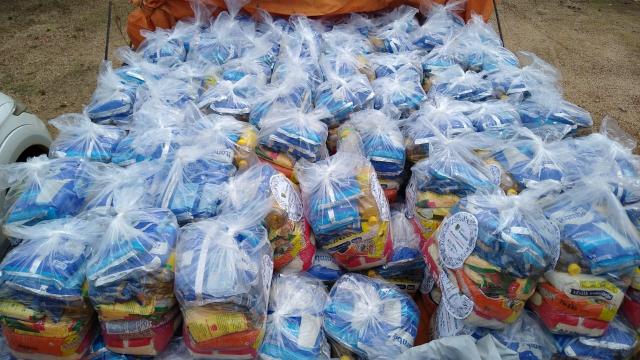 Sistema FAET/SENAR/Sindicatos entrega cestas básicas para famílias rurais